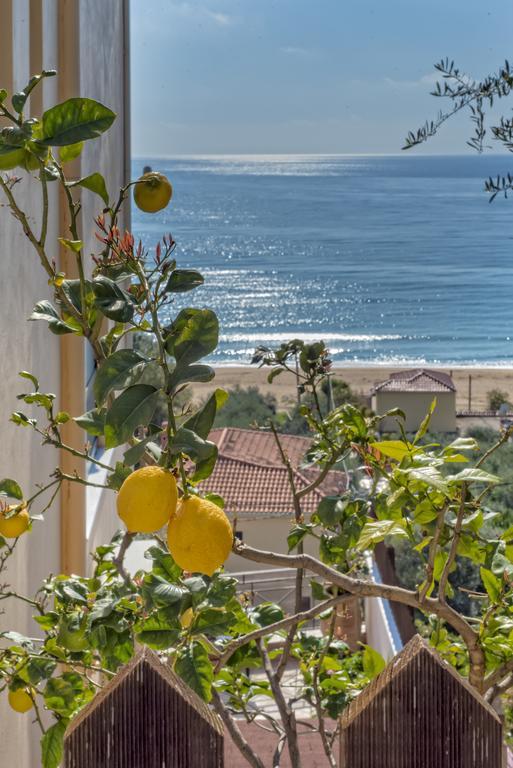 Villa Giovanni Paralia Vrachou Eksteriør billede