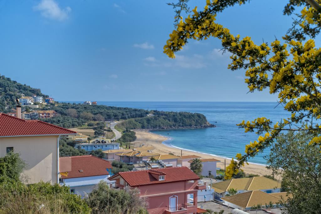 Villa Giovanni Paralia Vrachou Eksteriør billede