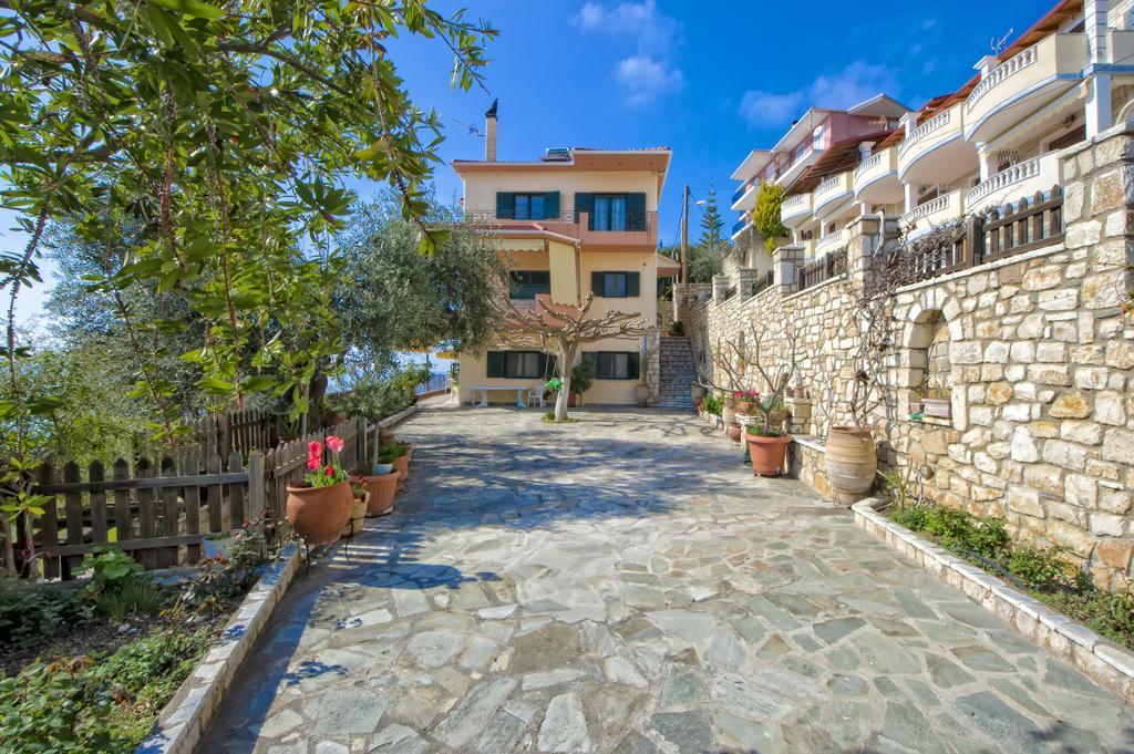 Villa Giovanni Paralia Vrachou Eksteriør billede