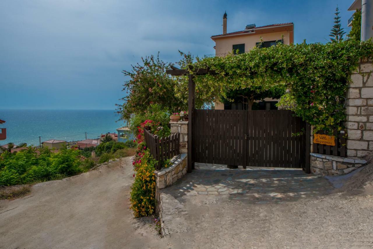 Villa Giovanni Paralia Vrachou Eksteriør billede