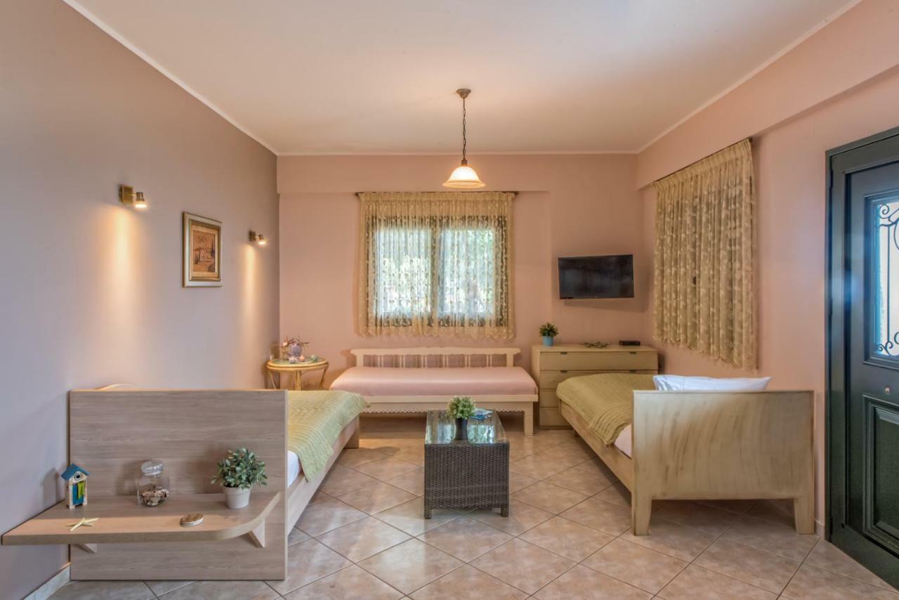 Villa Giovanni Paralia Vrachou Eksteriør billede