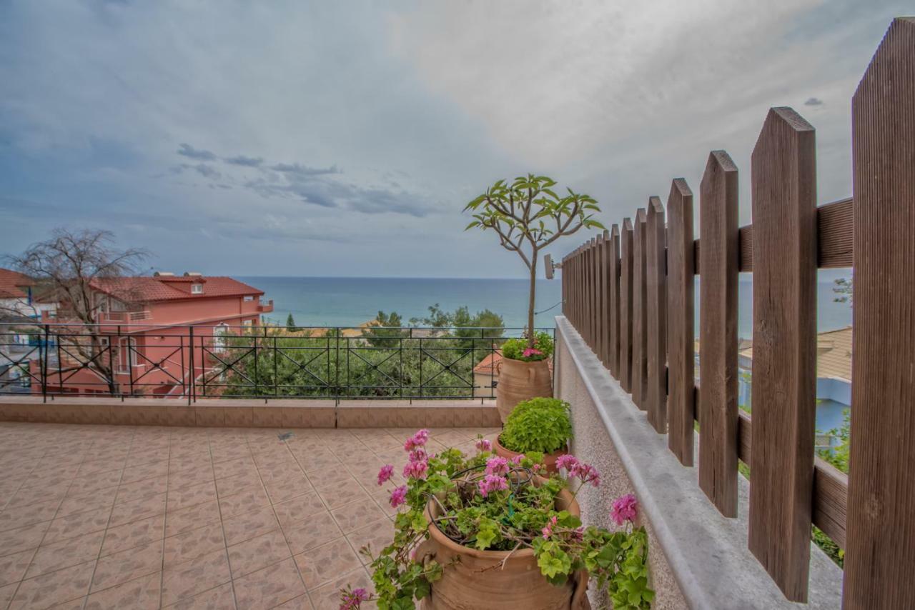 Villa Giovanni Paralia Vrachou Eksteriør billede